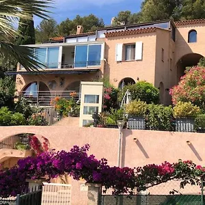 https://logement-zen-sur-la-colline-aux-mimosas.aixenprovencehotels.org