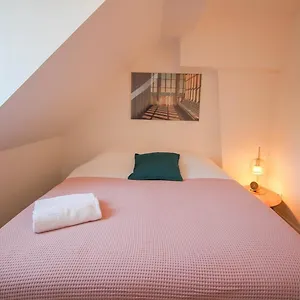 https://lille-grand-place-superbe-appart-avec-cachet.lillehotels.org