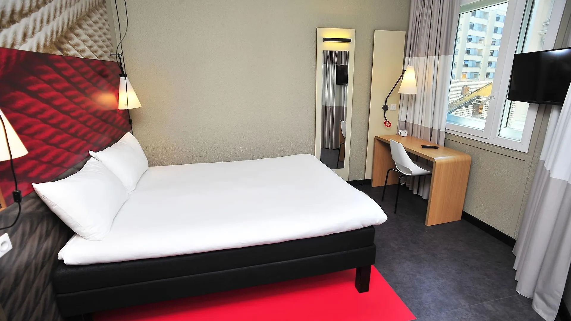 Ibis Lyon Centre Otel 3*,